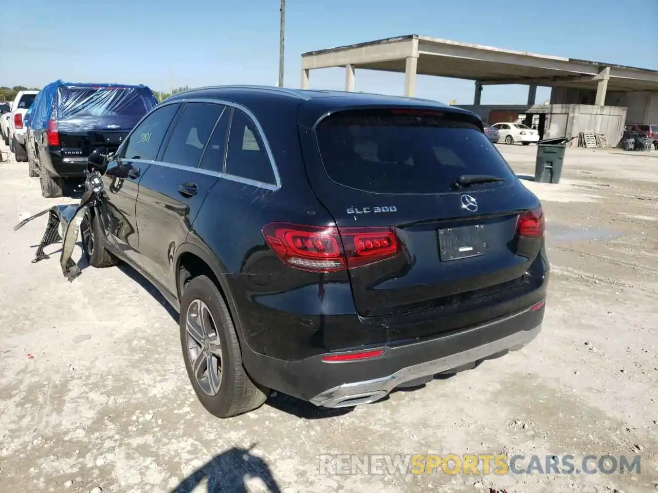 3 Photograph of a damaged car WDC0G8DB4LF694015 MERCEDES-BENZ GLC-CLASS 2020