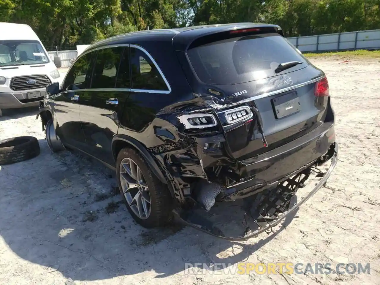 3 Photograph of a damaged car WDC0G8DB4LF704381 MERCEDES-BENZ GLC-CLASS 2020