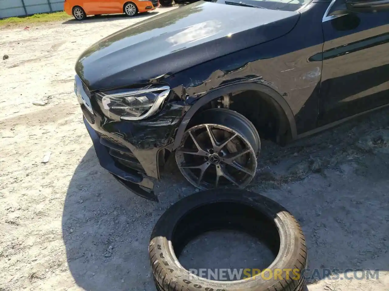 9 Photograph of a damaged car WDC0G8DB4LF704381 MERCEDES-BENZ GLC-CLASS 2020