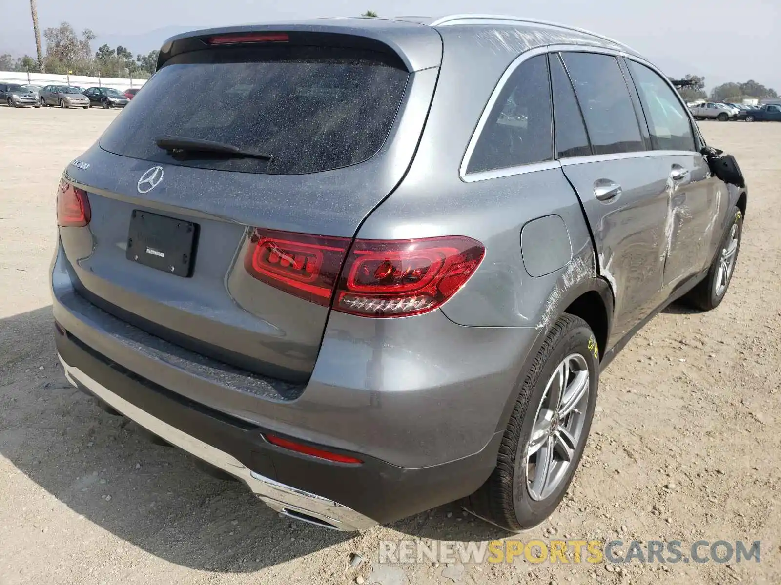 4 Photograph of a damaged car WDC0G8DB5LF698350 MERCEDES-BENZ GLC-CLASS 2020