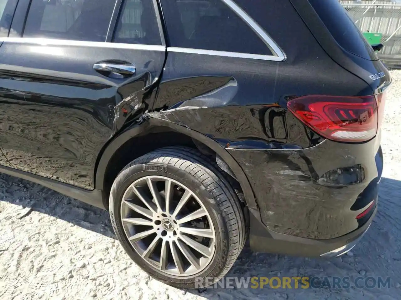 9 Photograph of a damaged car WDC0G8DB5LF749815 MERCEDES-BENZ GLC-CLASS 2020