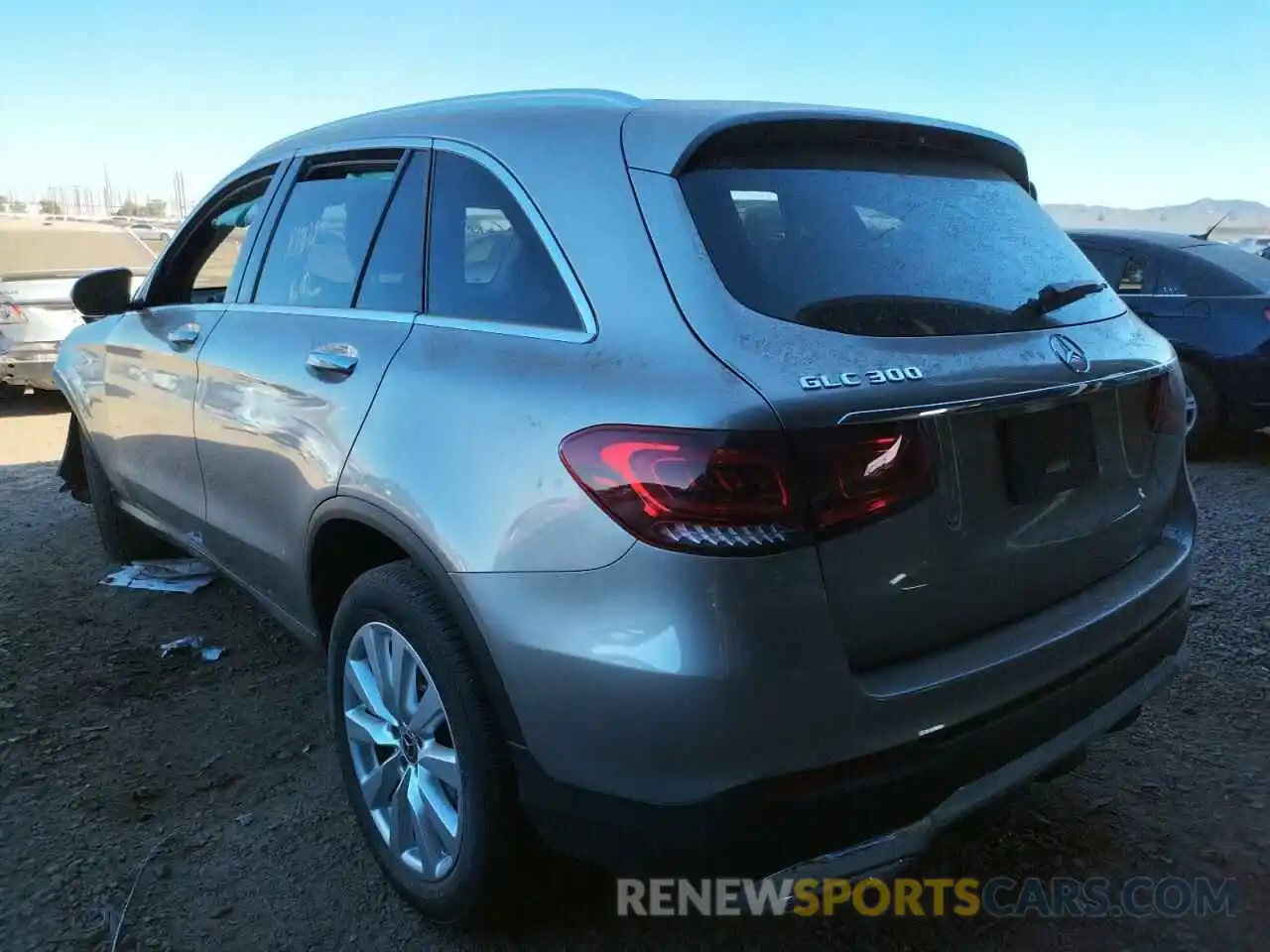 3 Photograph of a damaged car WDC0G8DB6LF685428 MERCEDES-BENZ GLC-CLASS 2020