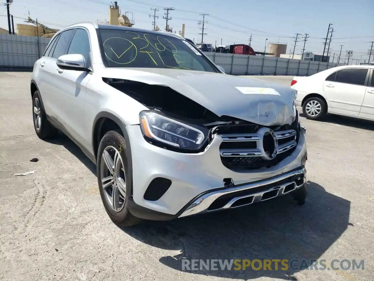 1 Photograph of a damaged car WDC0G8DB6LF738113 MERCEDES-BENZ GLC-CLASS 2020