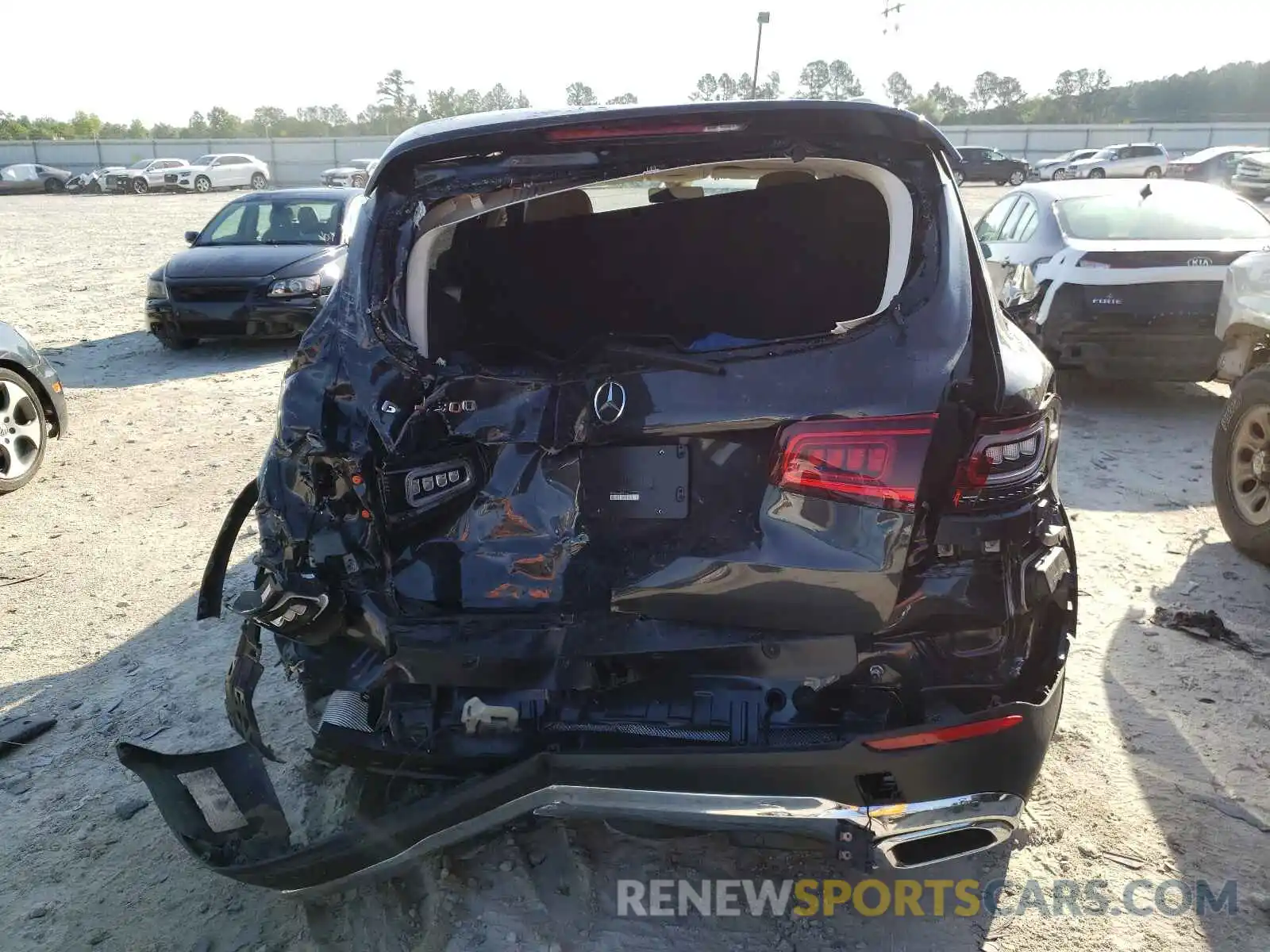 9 Photograph of a damaged car WDC0G8DB7LF711339 MERCEDES-BENZ GLC-CLASS 2020