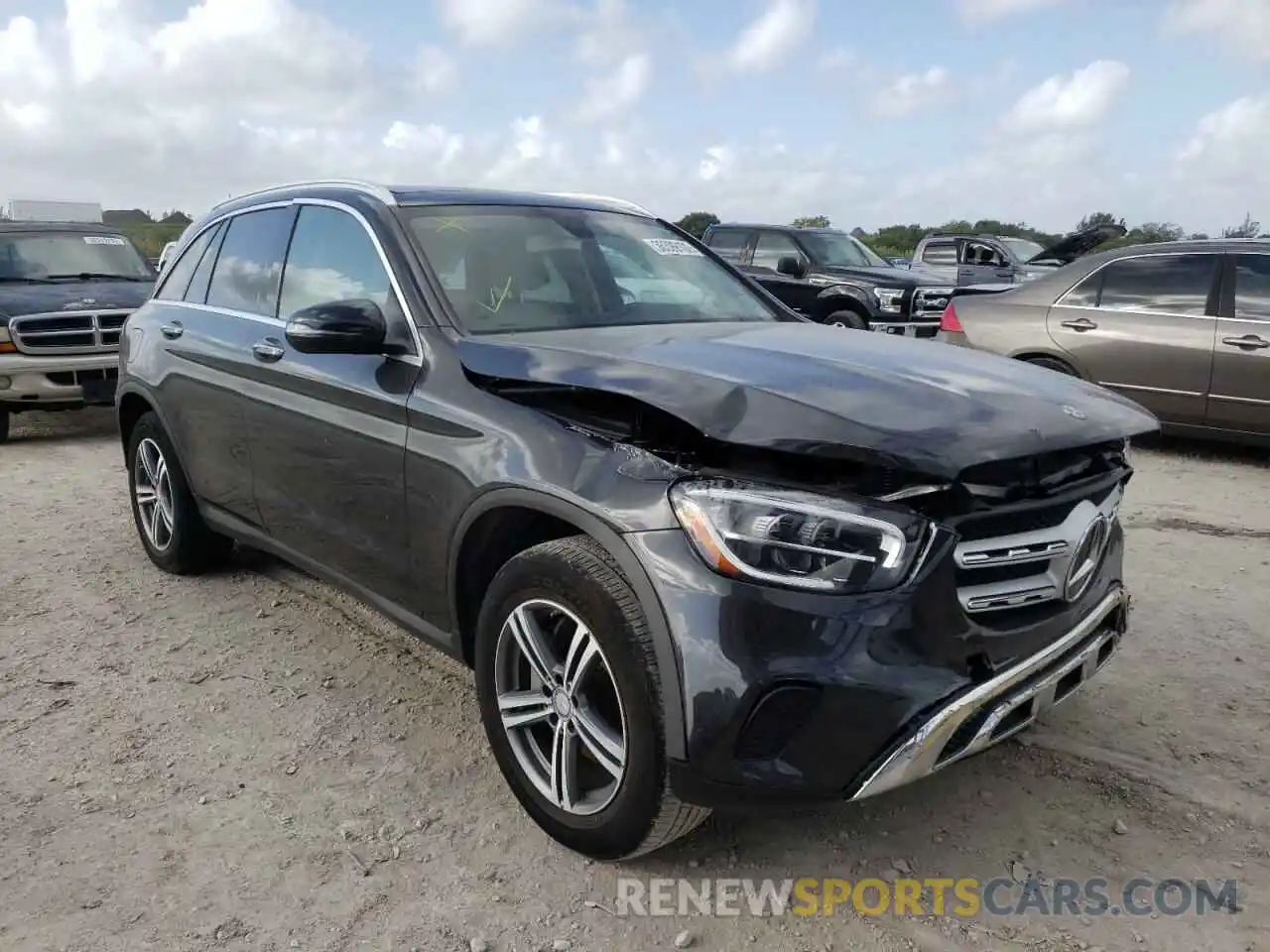 1 Photograph of a damaged car WDC0G8DB8LF697810 MERCEDES-BENZ GLC-CLASS 2020