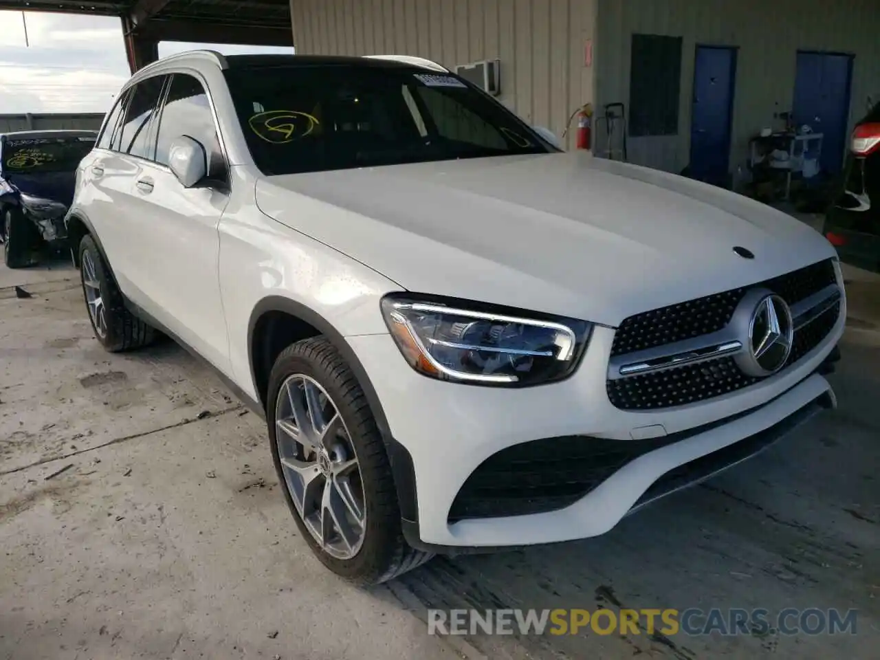 1 Photograph of a damaged car WDC0G8DB8LF708675 MERCEDES-BENZ GLC-CLASS 2020