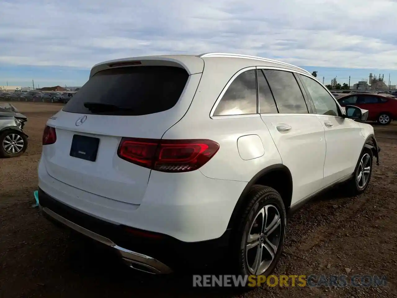 4 Photograph of a damaged car WDC0G8DB8LF720356 MERCEDES-BENZ GLC-CLASS 2020