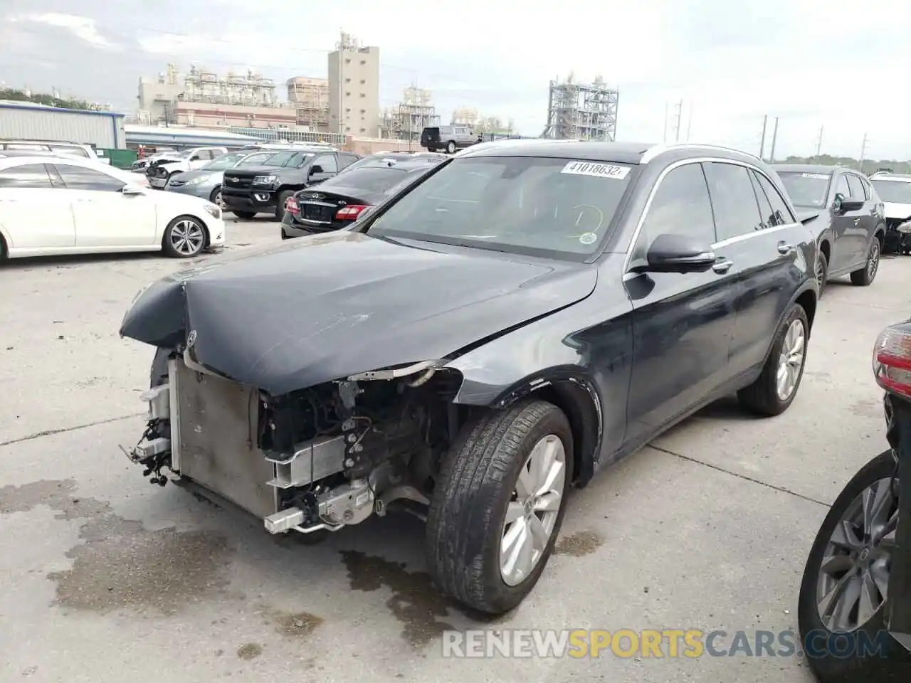 2 Фотография поврежденного автомобиля WDC0G8DB8LF724195 MERCEDES-BENZ GLC-CLASS 2020