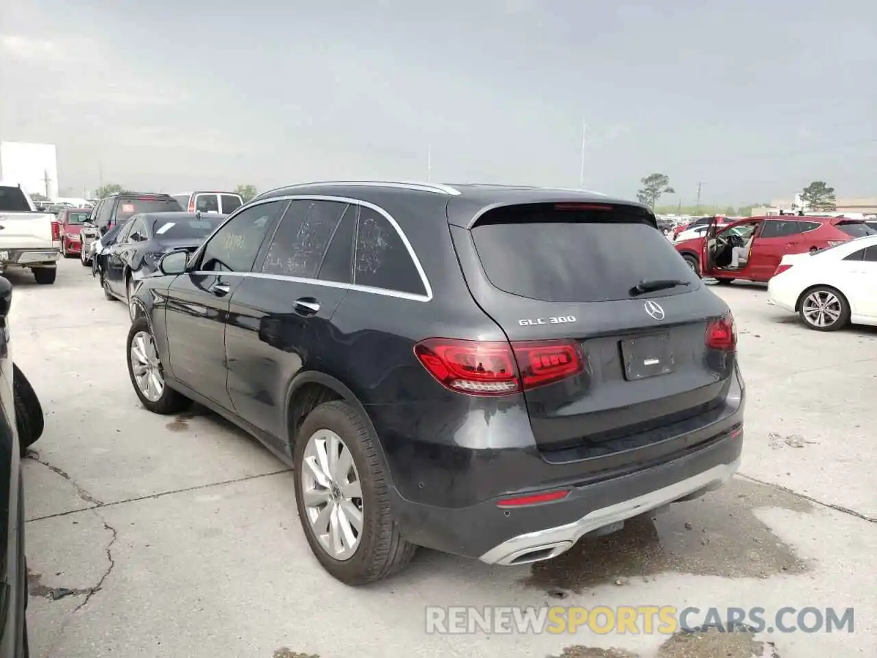 3 Photograph of a damaged car WDC0G8DB8LF724195 MERCEDES-BENZ GLC-CLASS 2020