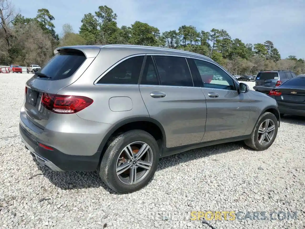 3 Photograph of a damaged car WDC0G8DB9LF698299 MERCEDES-BENZ GLC-CLASS 2020