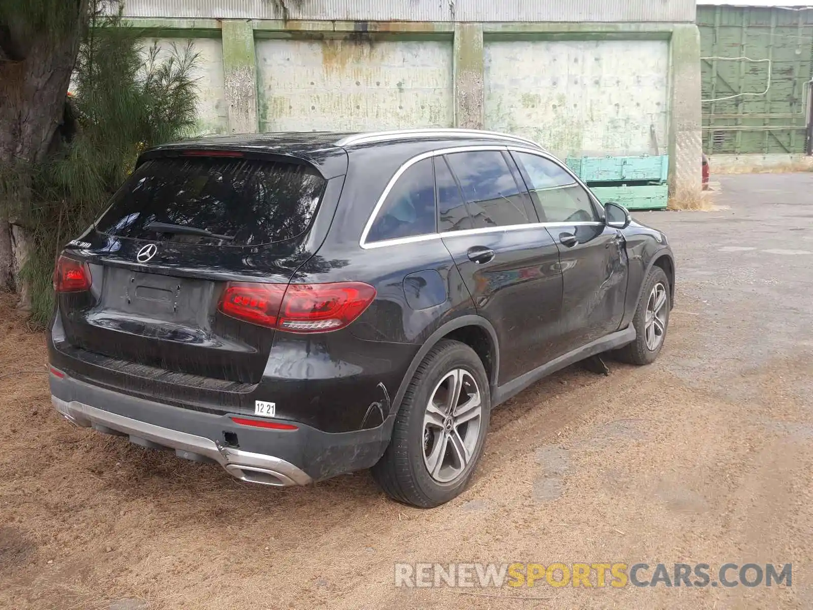 4 Photograph of a damaged car WDC0G8DB9LF749462 MERCEDES-BENZ GLC-CLASS 2020