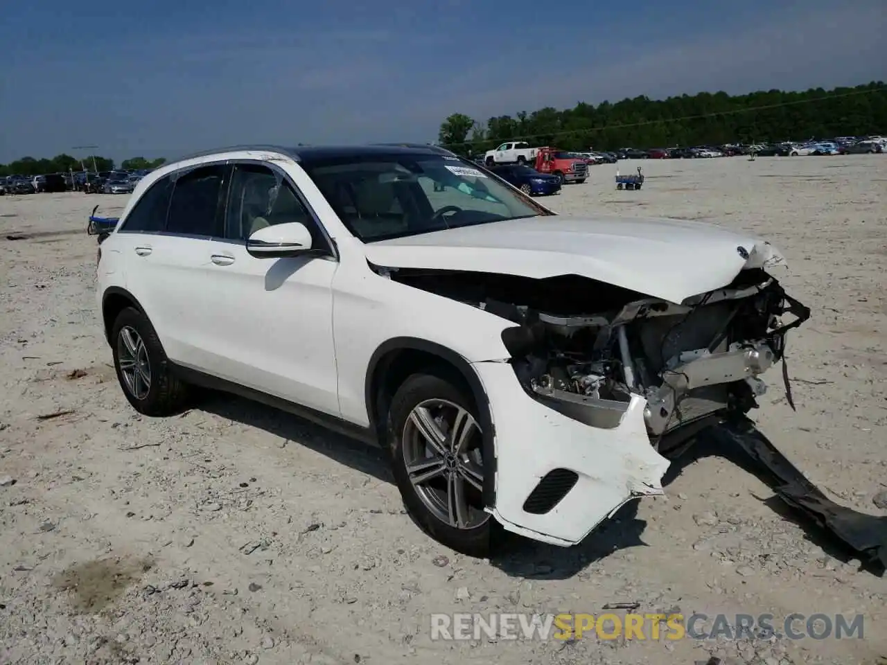 1 Photograph of a damaged car WDC0G8DBXLF750197 MERCEDES-BENZ GLC-CLASS 2020