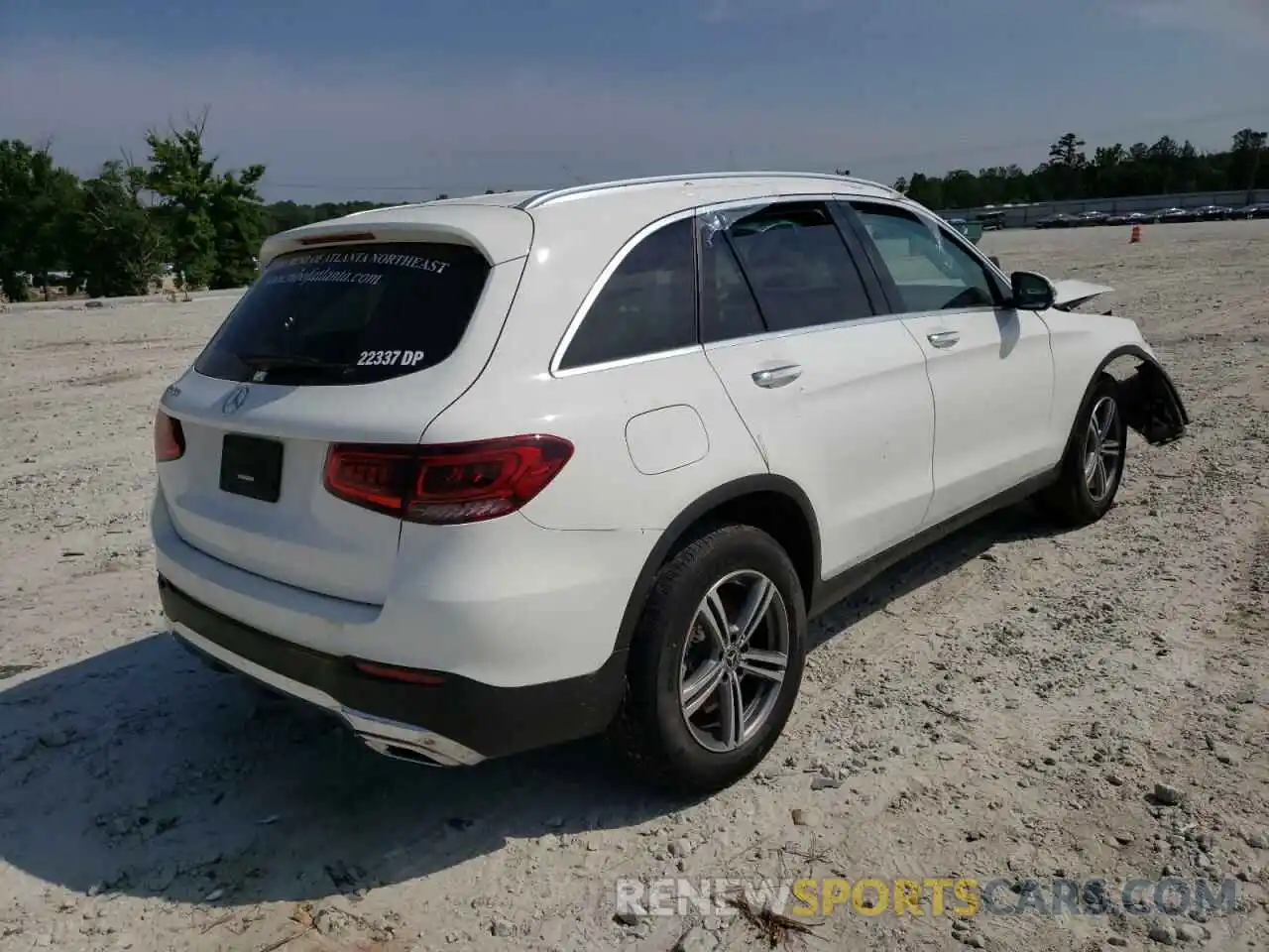 4 Photograph of a damaged car WDC0G8DBXLF750197 MERCEDES-BENZ GLC-CLASS 2020