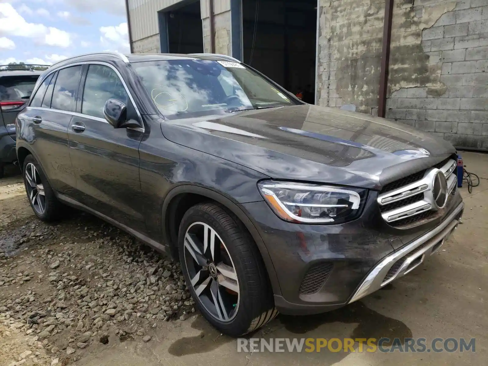 1 Photograph of a damaged car WDC0G8EB0LF685844 MERCEDES-BENZ GLC-CLASS 2020