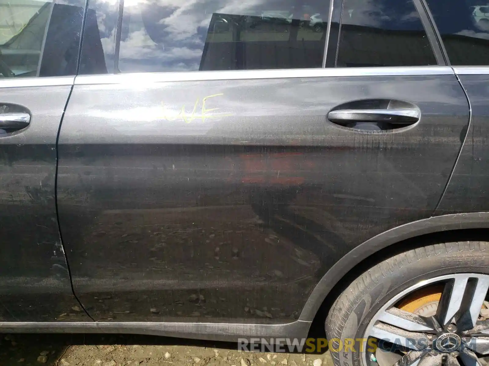 9 Photograph of a damaged car WDC0G8EB0LF685844 MERCEDES-BENZ GLC-CLASS 2020