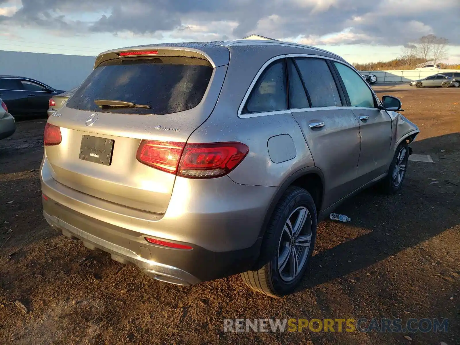 4 Photograph of a damaged car WDC0G8EB0LF704649 MERCEDES-BENZ GLC-CLASS 2020