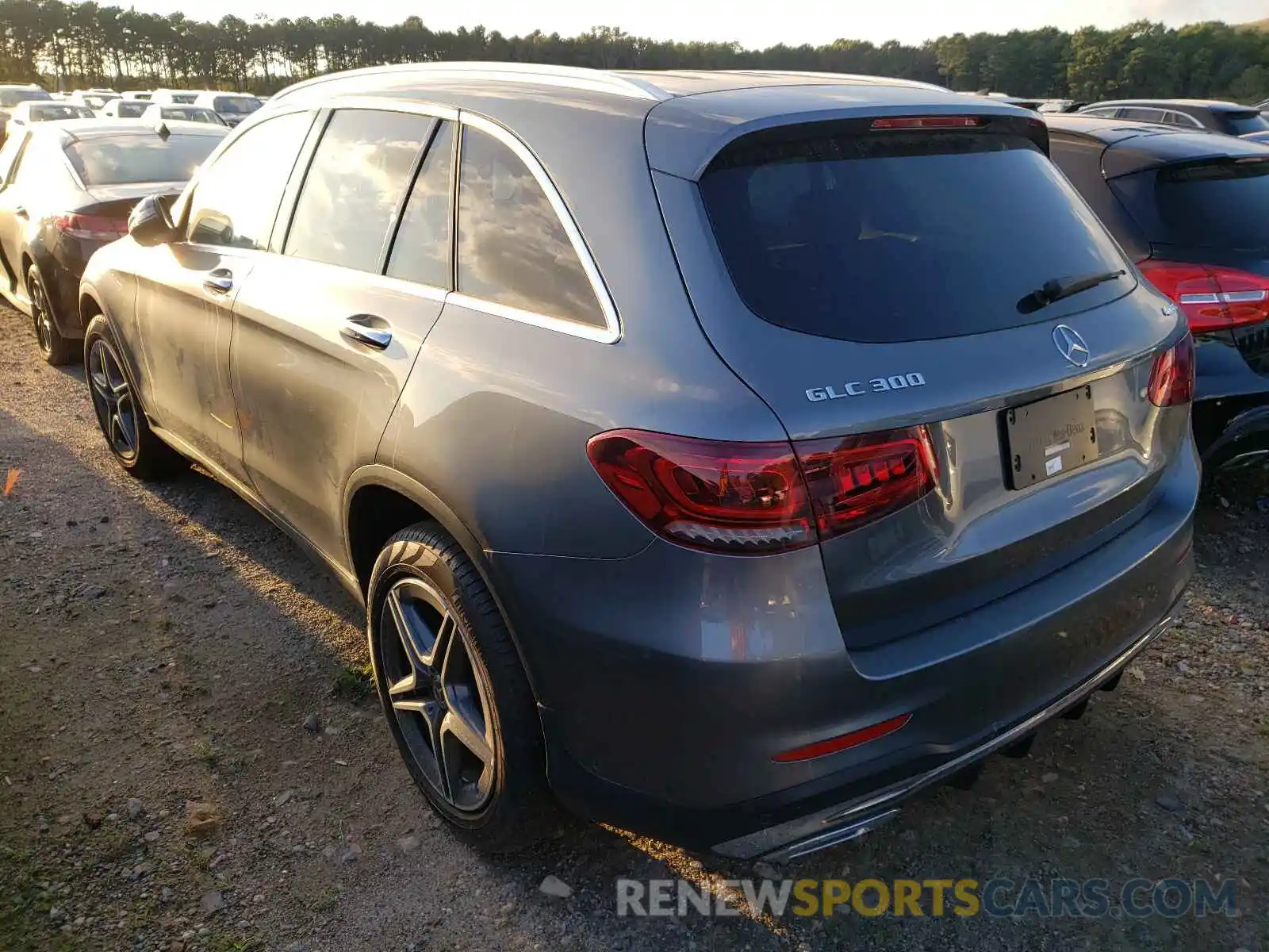 3 Photograph of a damaged car WDC0G8EB0LF705154 MERCEDES-BENZ GLC-CLASS 2020