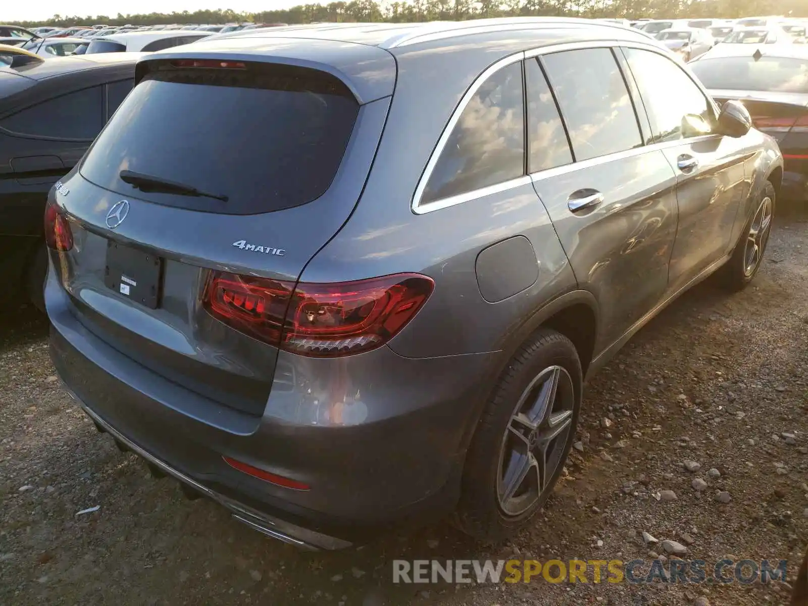 4 Photograph of a damaged car WDC0G8EB0LF705154 MERCEDES-BENZ GLC-CLASS 2020