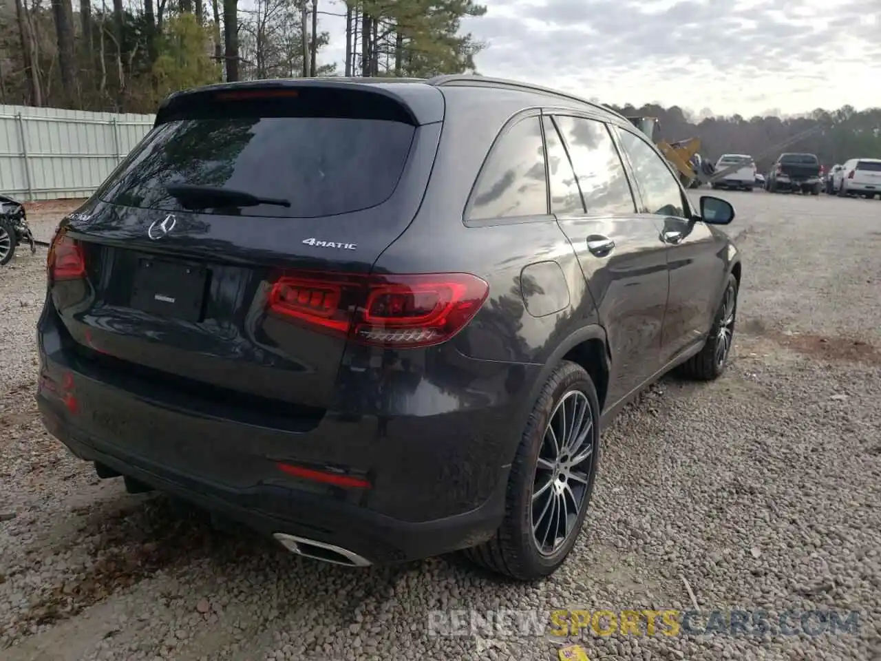 4 Photograph of a damaged car WDC0G8EB0LF725307 MERCEDES-BENZ GLC-CLASS 2020