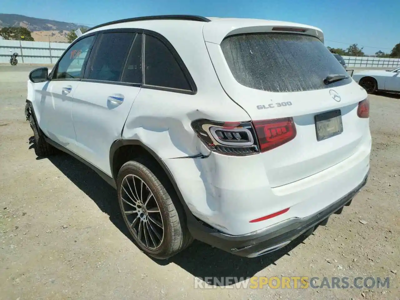 3 Photograph of a damaged car WDC0G8EB0LF726859 MERCEDES-BENZ GLC-CLASS 2020