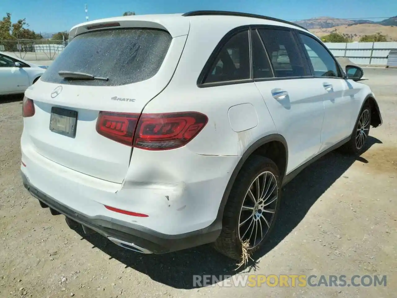 4 Photograph of a damaged car WDC0G8EB0LF726859 MERCEDES-BENZ GLC-CLASS 2020