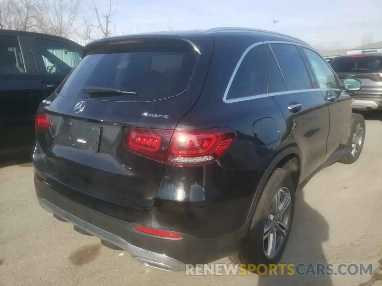 4 Photograph of a damaged car WDC0G8EB1LF675792 MERCEDES-BENZ GLC-CLASS 2020