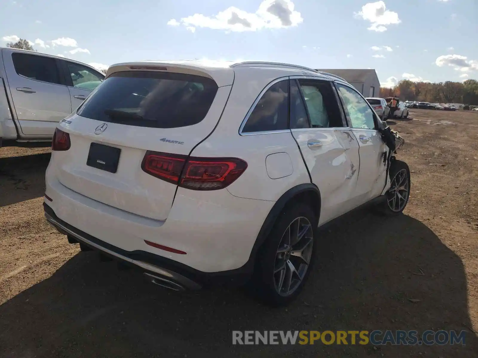 4 Photograph of a damaged car WDC0G8EB1LF691135 MERCEDES-BENZ GLC-CLASS 2020