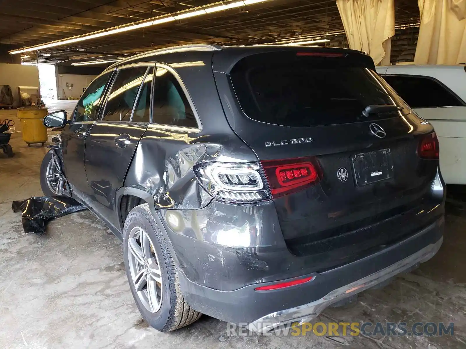 3 Photograph of a damaged car WDC0G8EB1LF740950 MERCEDES-BENZ GLC-CLASS 2020