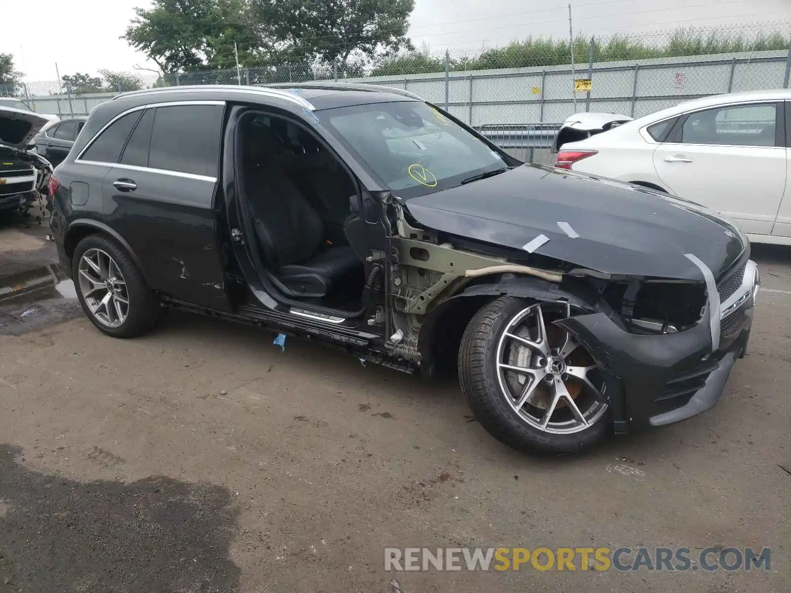 1 Photograph of a damaged car WDC0G8EB2LF751410 MERCEDES-BENZ GLC-CLASS 2020