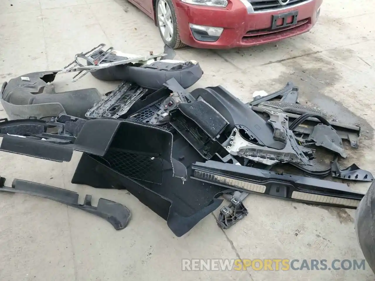 12 Photograph of a damaged car WDC0G8EB2LF753562 MERCEDES-BENZ GLC-CLASS 2020