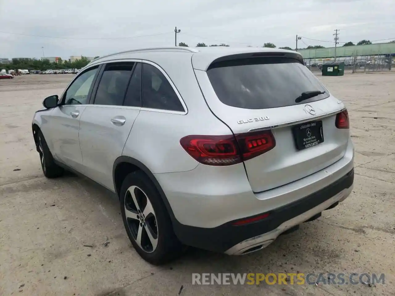 3 Photograph of a damaged car WDC0G8EB3LF684204 MERCEDES-BENZ GLC-CLASS 2020