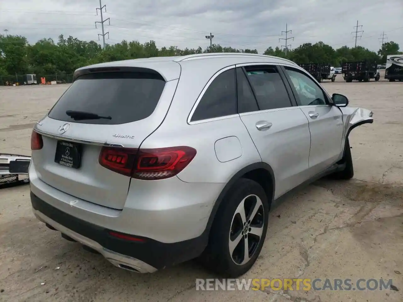 4 Photograph of a damaged car WDC0G8EB3LF684204 MERCEDES-BENZ GLC-CLASS 2020