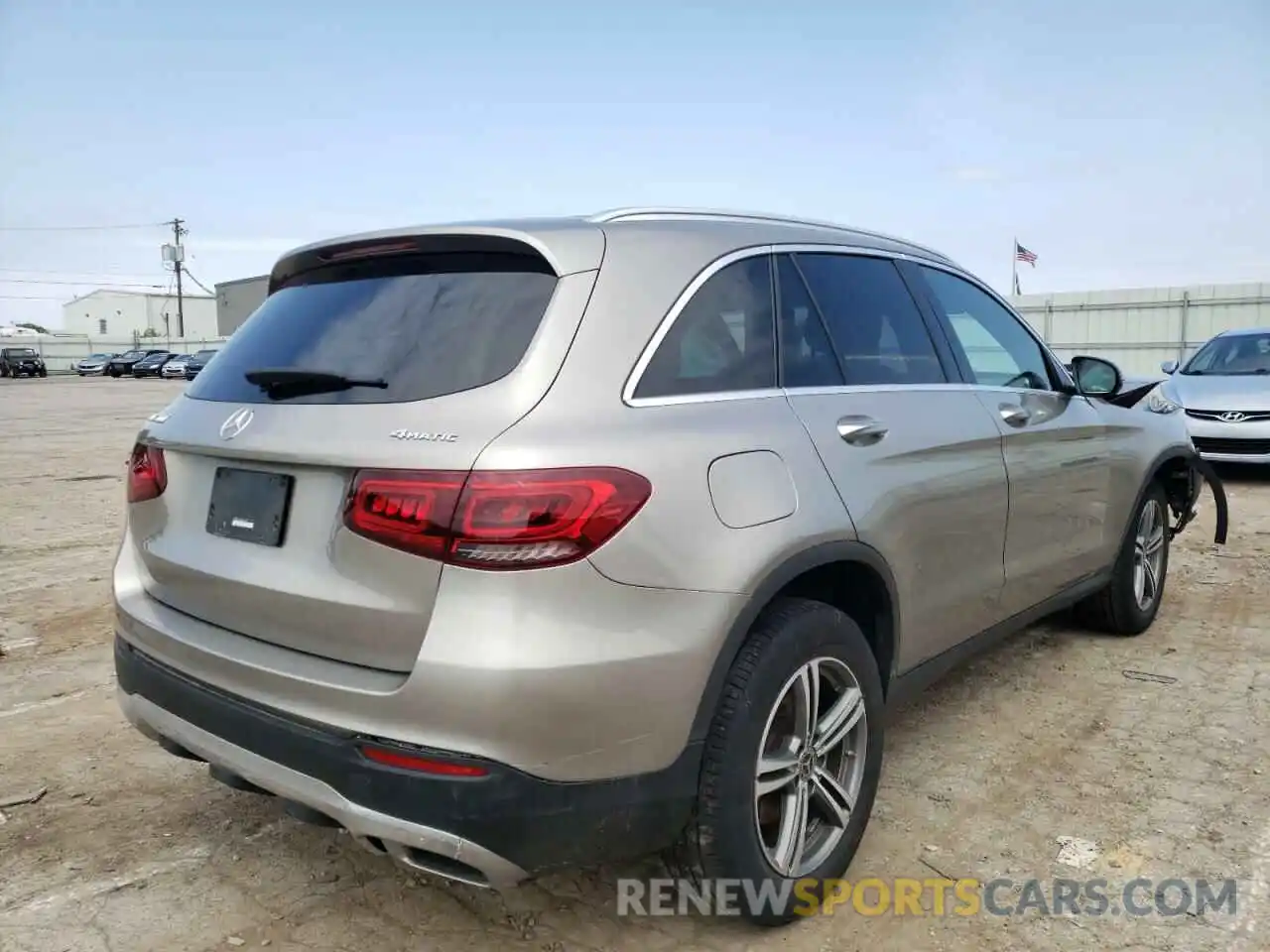 4 Photograph of a damaged car WDC0G8EB3LF696353 MERCEDES-BENZ GLC-CLASS 2020