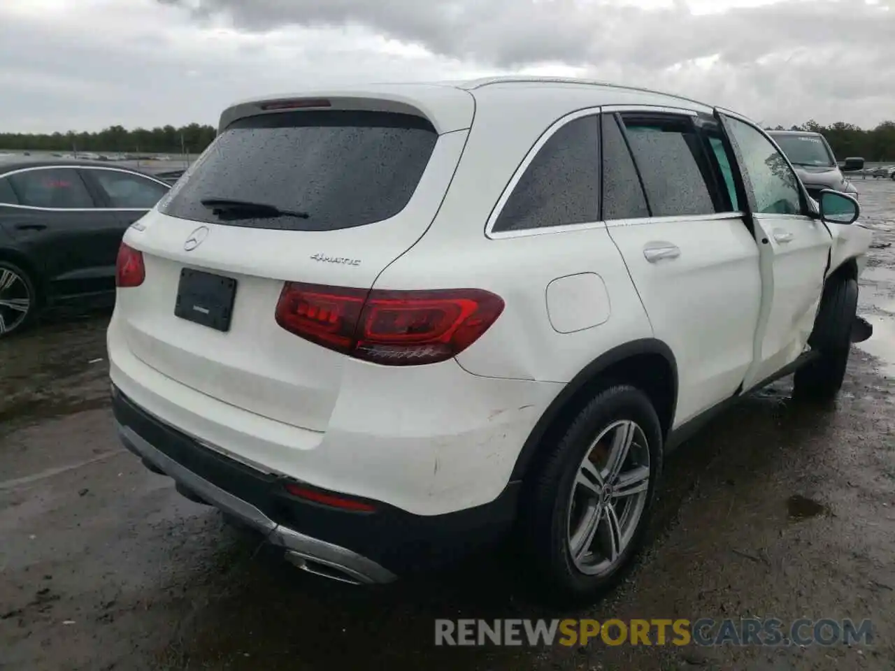 4 Photograph of a damaged car WDC0G8EB4LF706355 MERCEDES-BENZ GLC-CLASS 2020