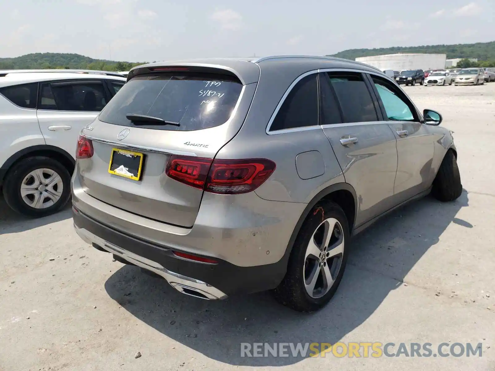 4 Photograph of a damaged car WDC0G8EB4LF736343 MERCEDES-BENZ GLC-CLASS 2020