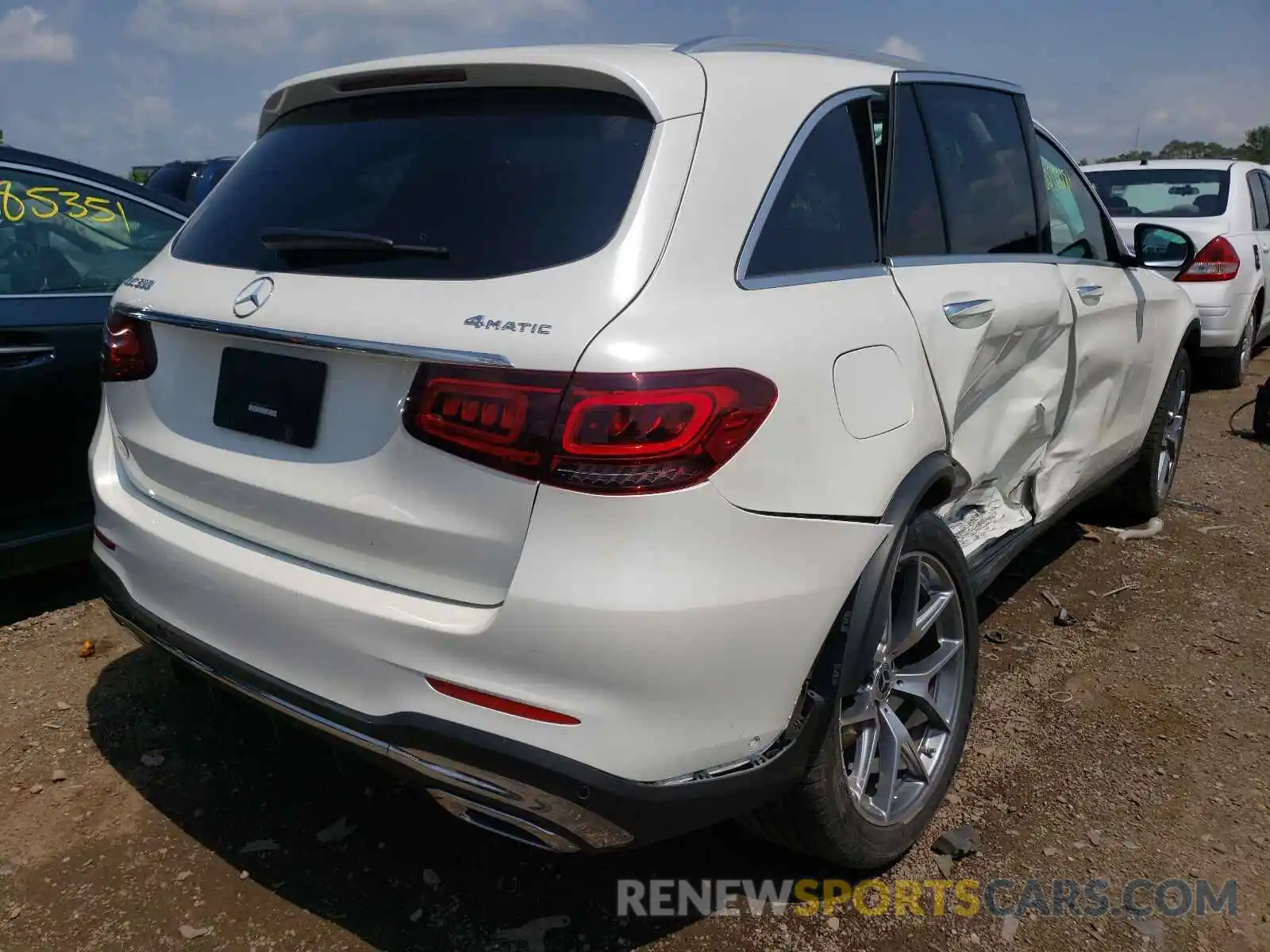 4 Photograph of a damaged car WDC0G8EB5LF743477 MERCEDES-BENZ GLC-CLASS 2020