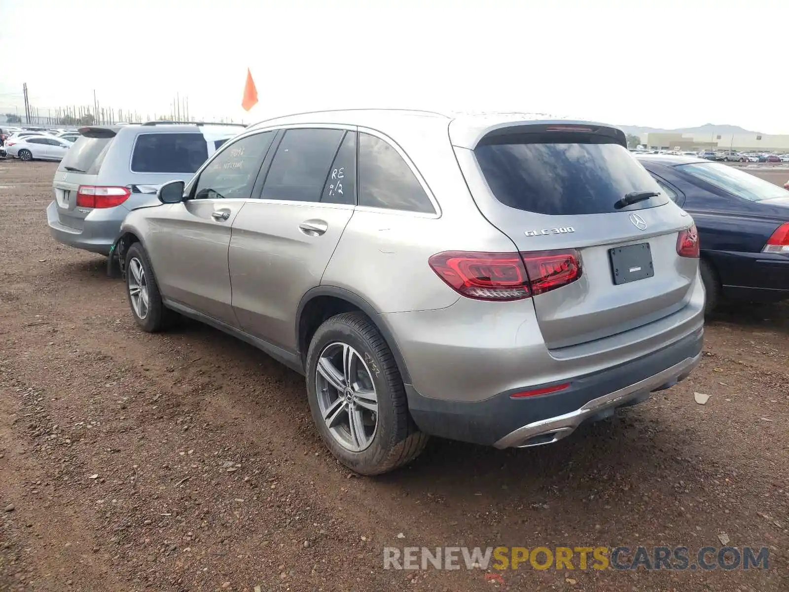 3 Photograph of a damaged car WDC0G8EB5LF744712 MERCEDES-BENZ GLC-CLASS 2020