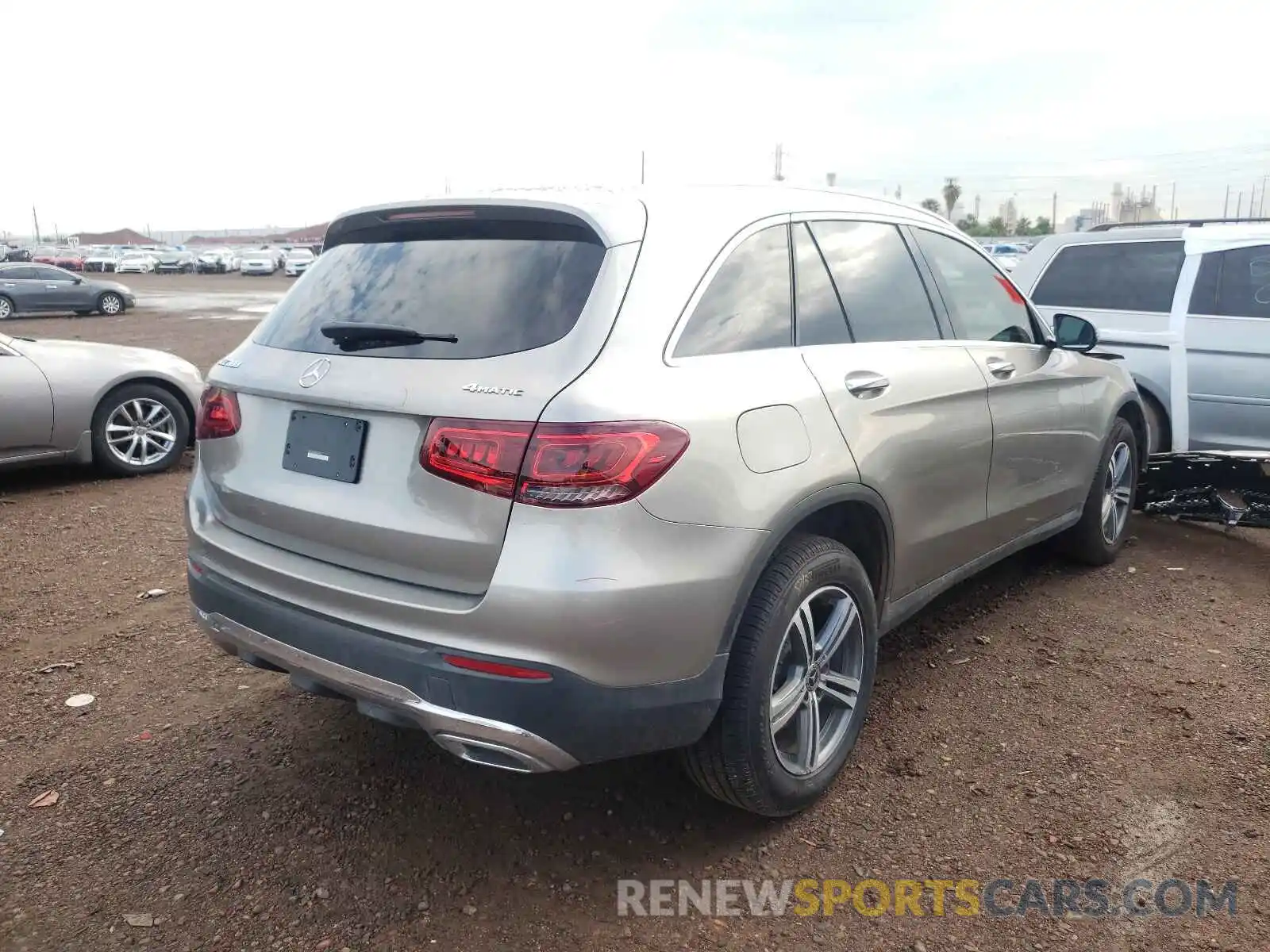 4 Photograph of a damaged car WDC0G8EB5LF744712 MERCEDES-BENZ GLC-CLASS 2020