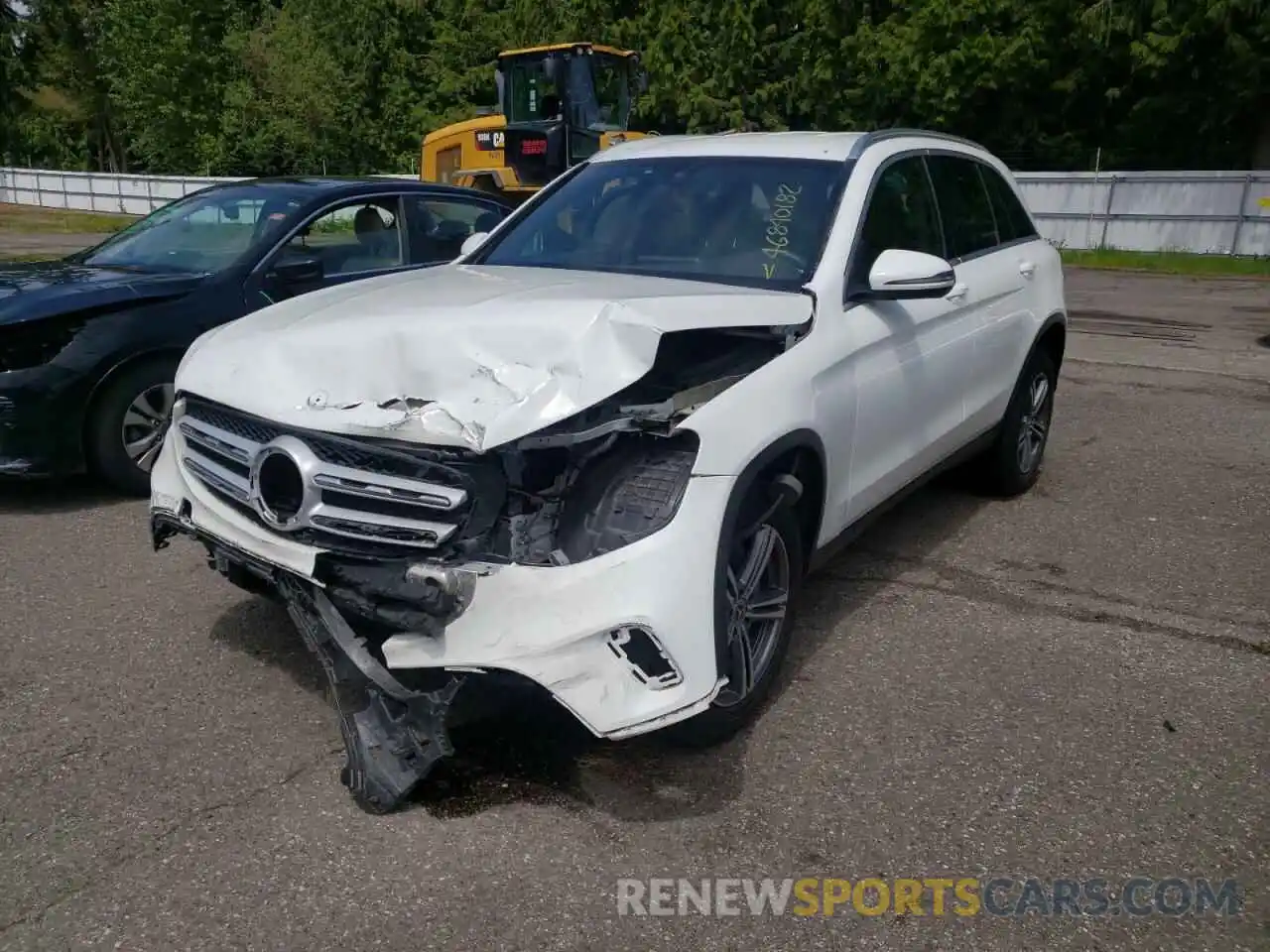 2 Photograph of a damaged car WDC0G8EB5LF751532 MERCEDES-BENZ GLC-CLASS 2020