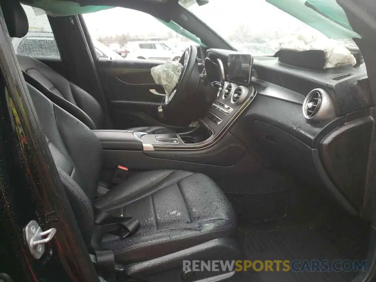 5 Photograph of a damaged car WDC0G8EB6LF684925 MERCEDES-BENZ GLC-CLASS 2020