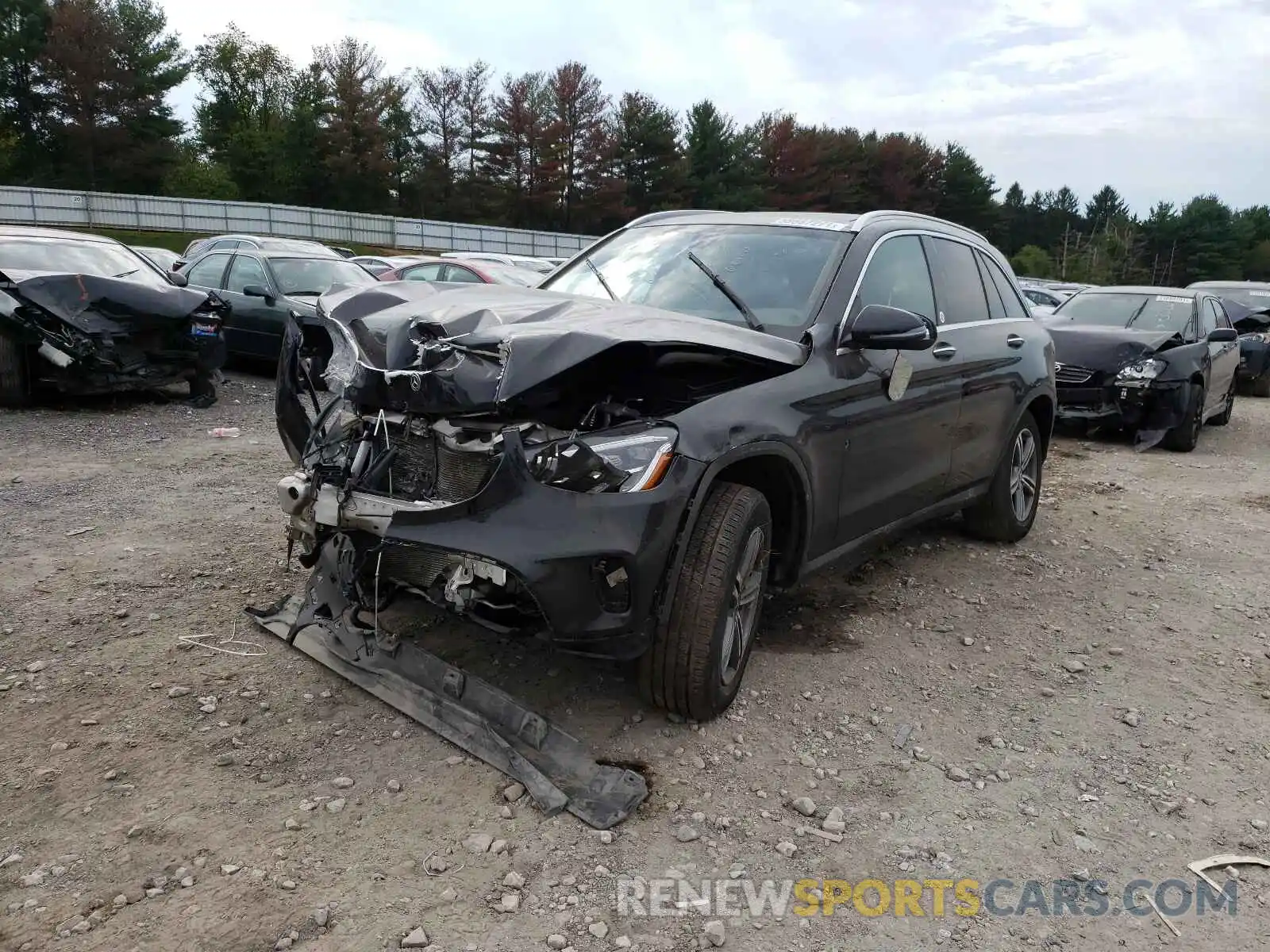 2 Photograph of a damaged car WDC0G8EB7LF673741 MERCEDES-BENZ GLC-CLASS 2020