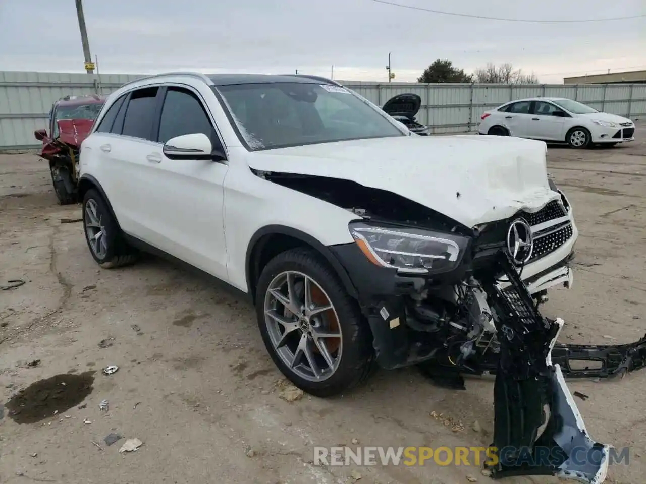 1 Photograph of a damaged car WDC0G8EB7LF740449 MERCEDES-BENZ GLC-CLASS 2020