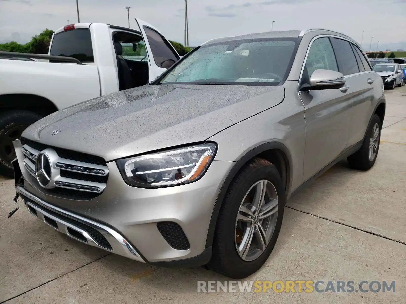 2 Photograph of a damaged car WDC0G8EB8LF711445 MERCEDES-BENZ GLC-CLASS 2020