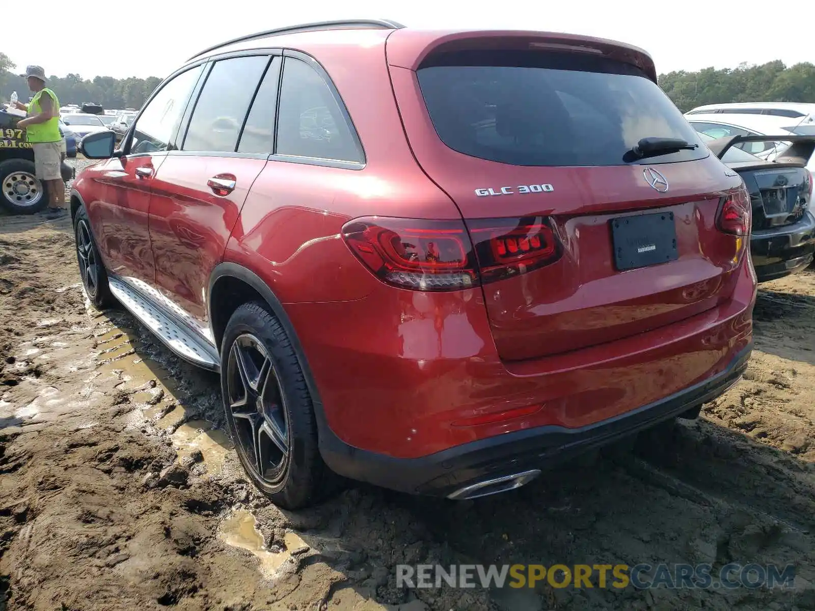 3 Photograph of a damaged car WDC0G8EB8LF732442 MERCEDES-BENZ GLC-CLASS 2020