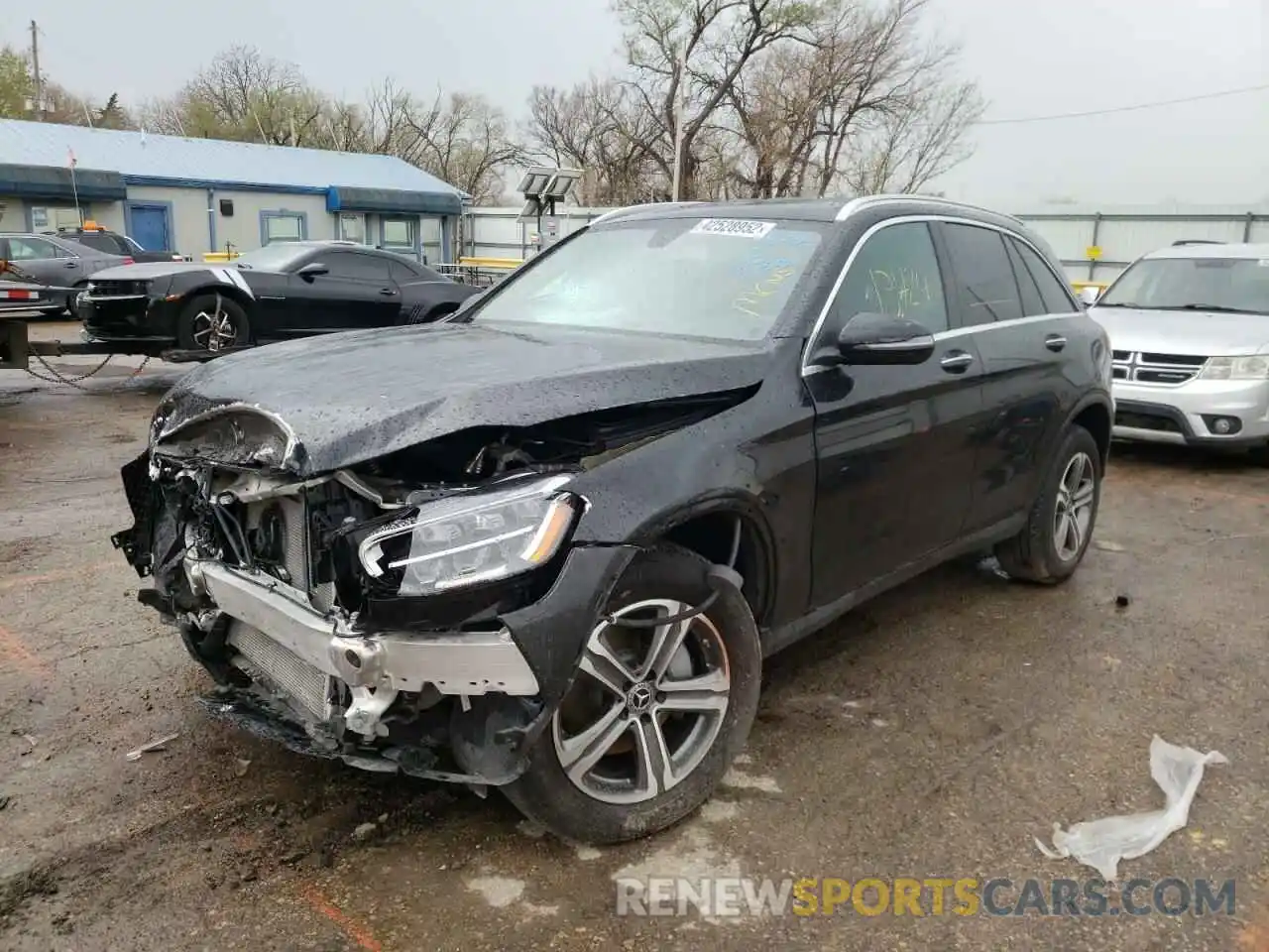 2 Photograph of a damaged car WDC0G8EB8LF743473 MERCEDES-BENZ GLC-CLASS 2020