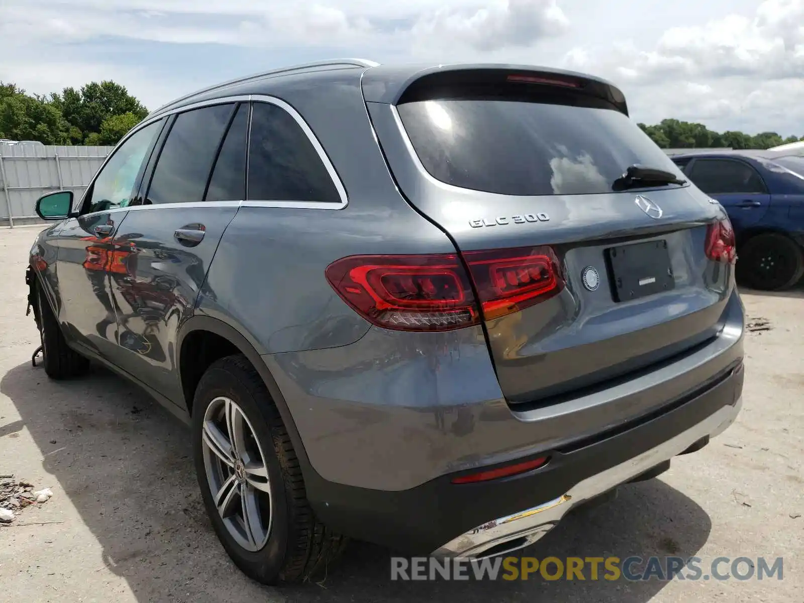 3 Photograph of a damaged car WDC0G8EB9LF723376 MERCEDES-BENZ GLC-CLASS 2020