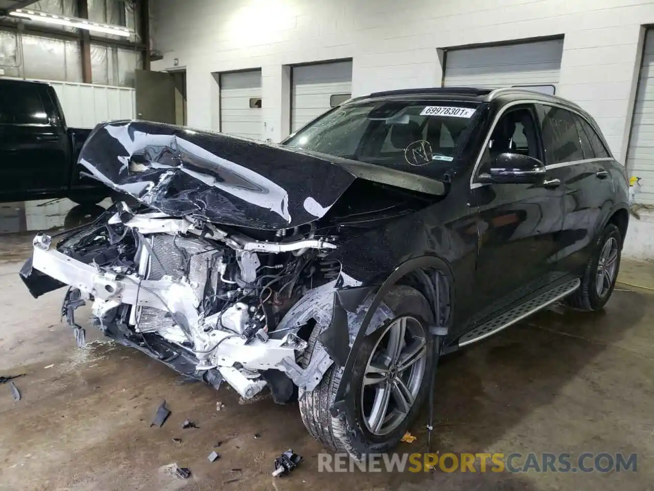 2 Photograph of a damaged car WDC0G8EBXLF697919 MERCEDES-BENZ GLC-CLASS 2020