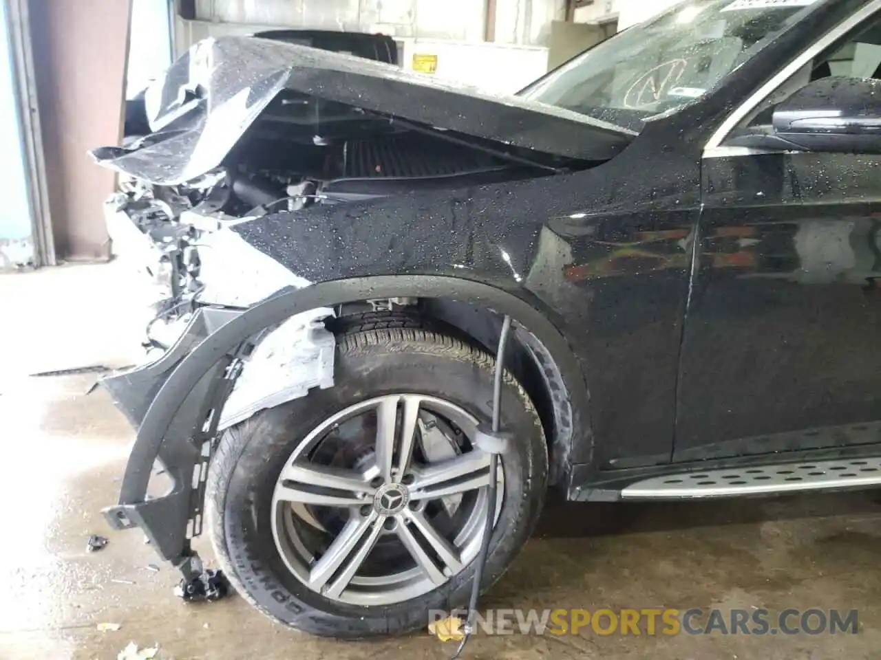 9 Photograph of a damaged car WDC0G8EBXLF697919 MERCEDES-BENZ GLC-CLASS 2020