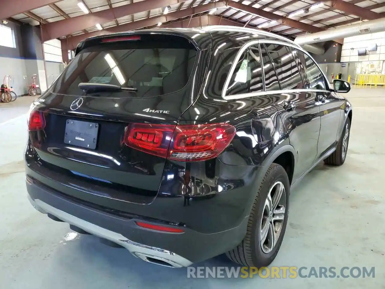 4 Photograph of a damaged car WDC0G8EBXLF734337 MERCEDES-BENZ GLC-CLASS 2020