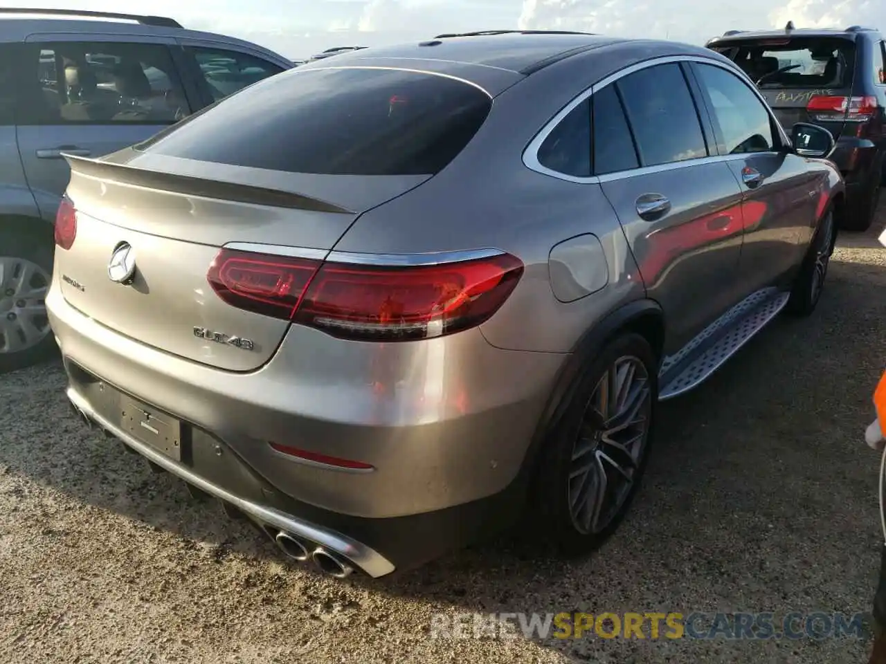 4 Photograph of a damaged car WDC0J6EB9LF726560 MERCEDES-BENZ GLC-CLASS 2020